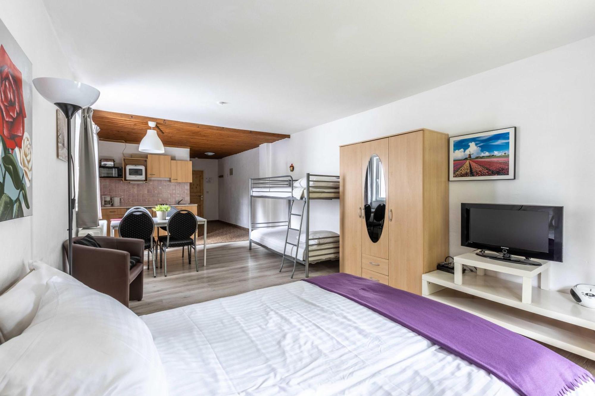 Hartkaiser Rooms And Apartments 엘마우 외부 사진